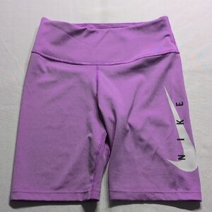 Nike Women's Purple Shorts Size Small